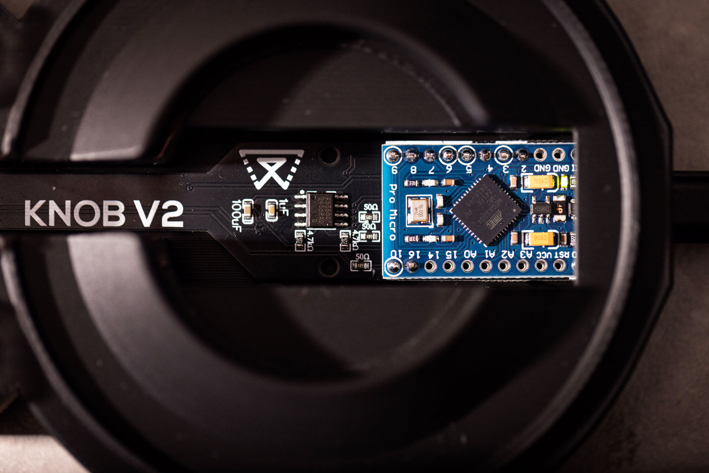 KNOB V2.1: Volume Dial and Macropad with VIA & QMK Customization