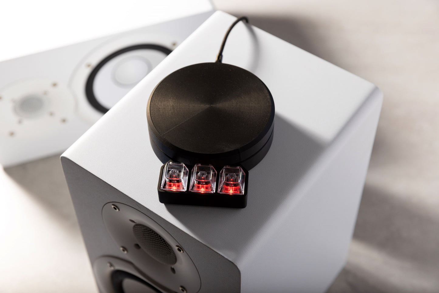 KNOB V2.1: Volume Dial and Macropad with VIA & QMK Customization